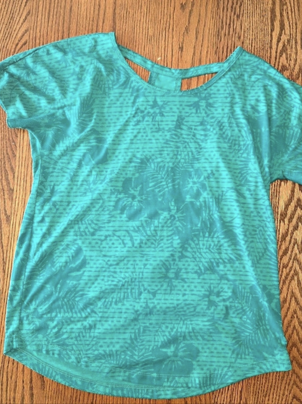 Small Printed Short Sleeve Tee in Green